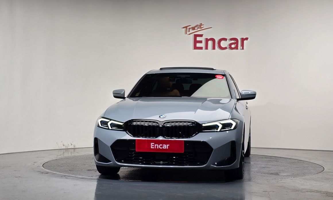 BMW 3-Series 2023