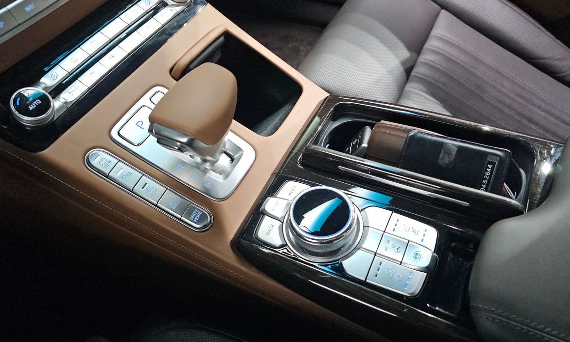 Genesis G90 2021