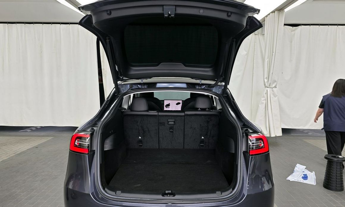 Tesla Model Y 2022