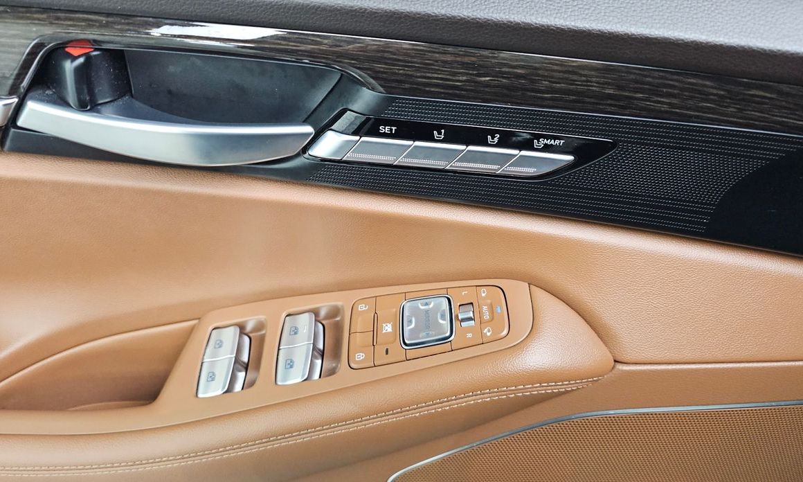 Genesis G90 2021