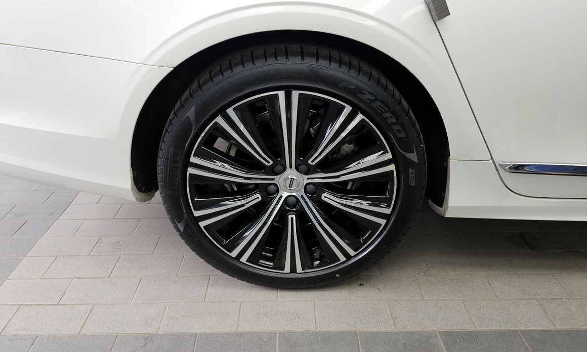 Volvo S90 2023