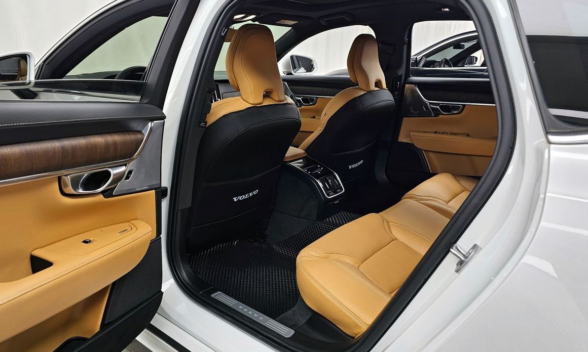 Volvo S90 2023
