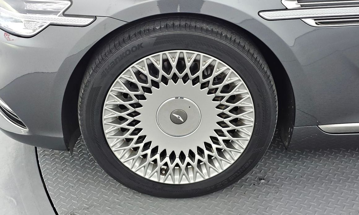 Genesis G90 2021