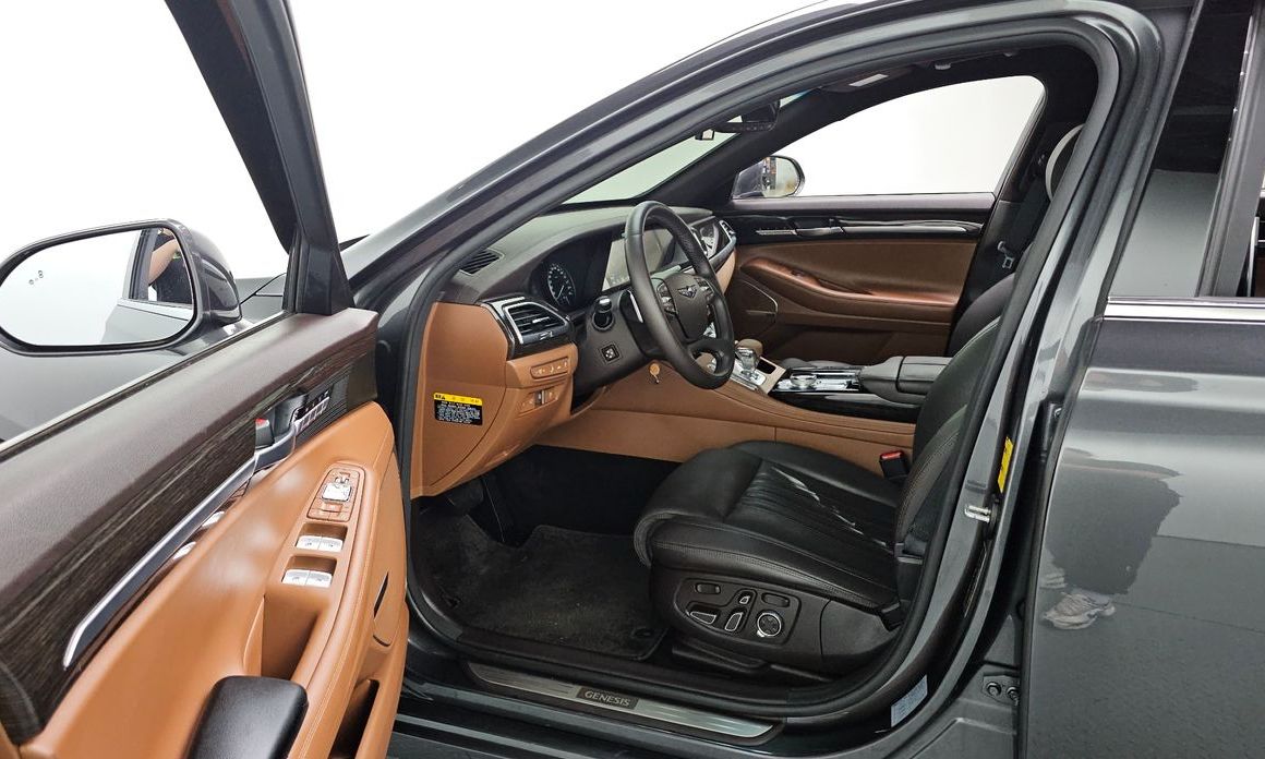 Genesis G90 2021