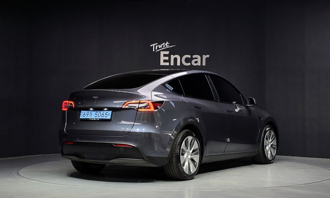 Tesla Model Y 2022