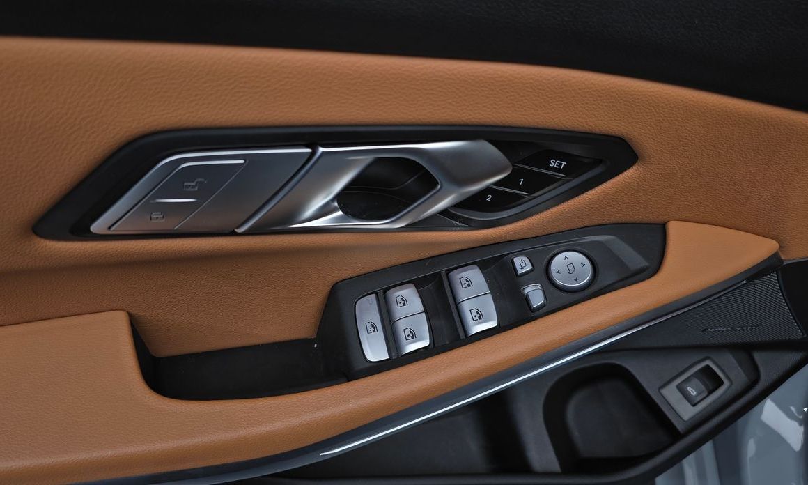 BMW 3-Series 2023