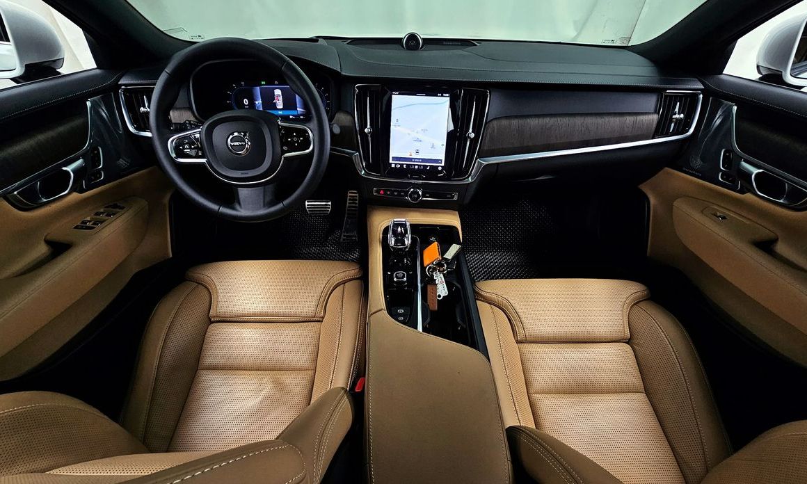 Volvo S90 2023