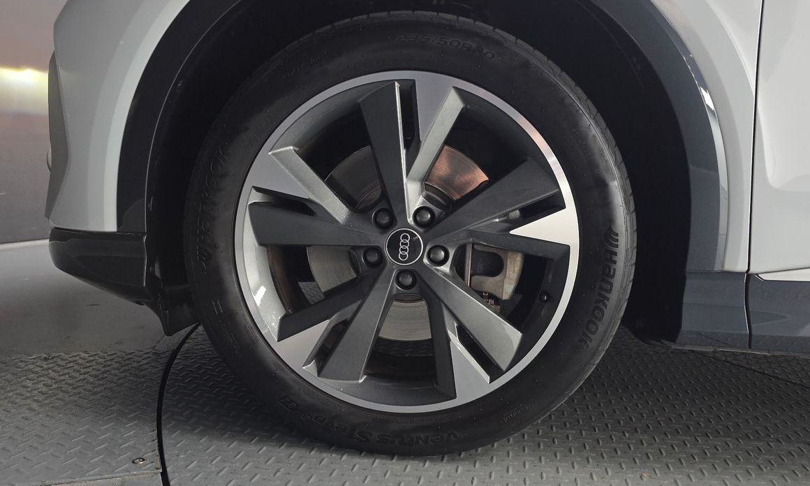 Audi Q4 e-tron 2023