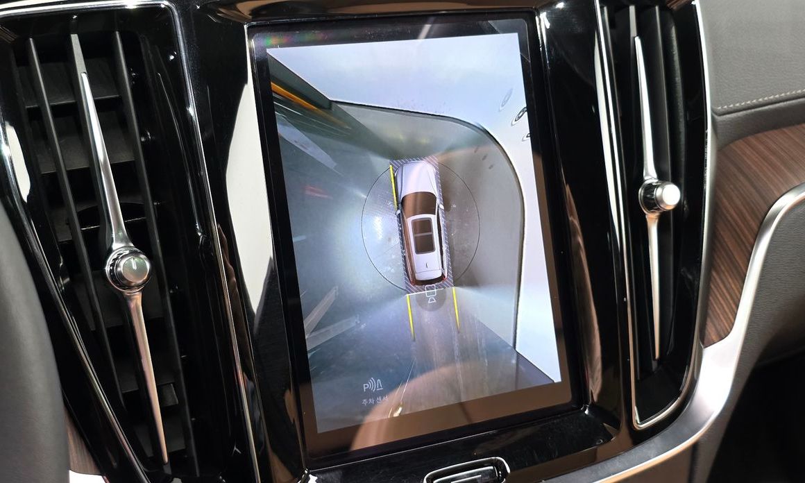 Volvo V60 2023