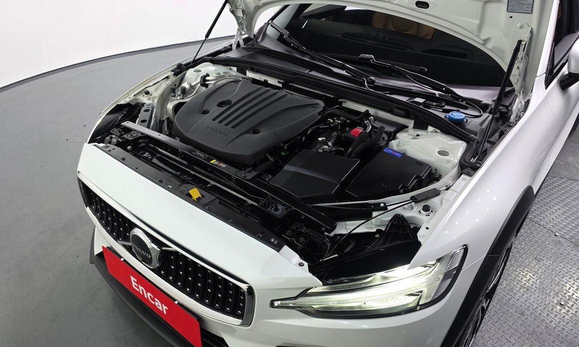 Volvo V60 2023