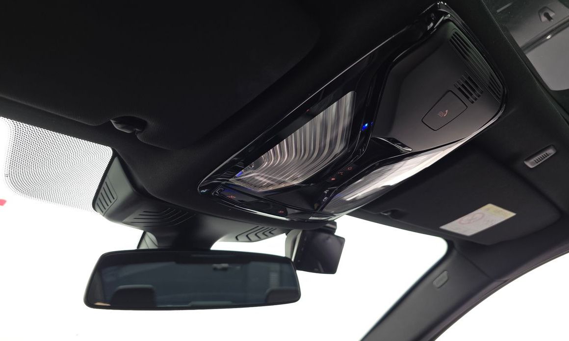BMW 5-Series 2023
