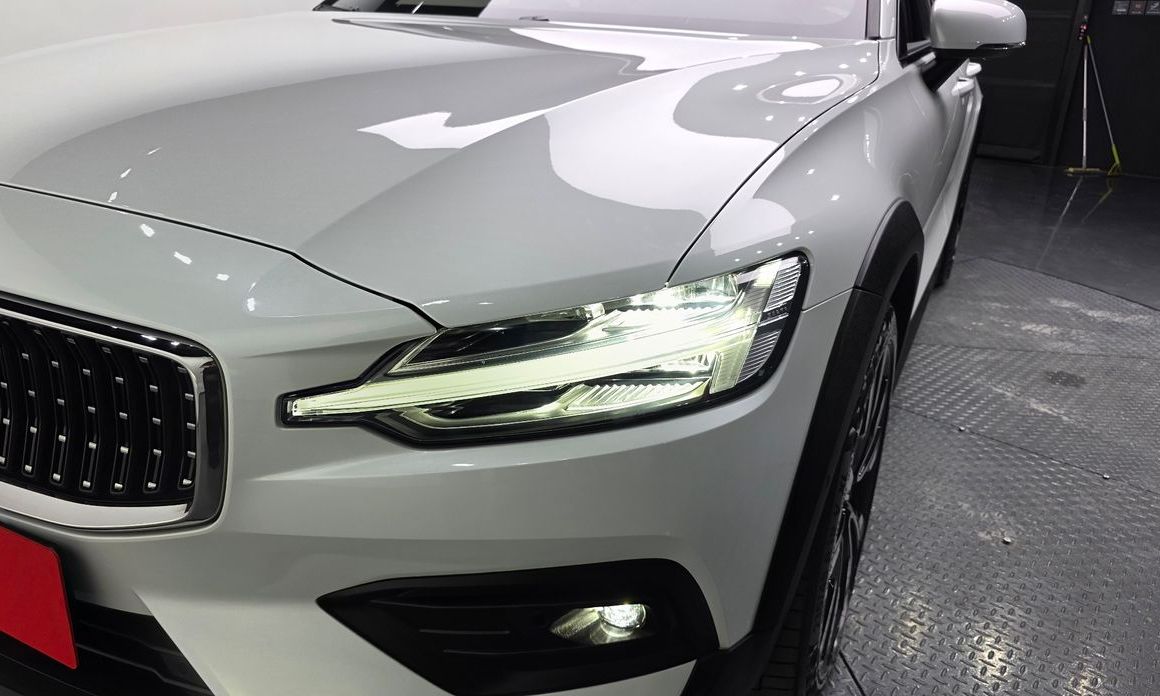Volvo V60 2023