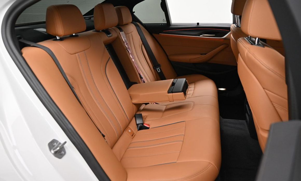 BMW 5-Series 2023
