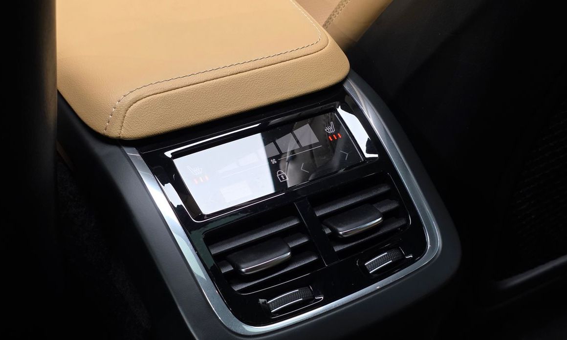 Volvo V60 2023