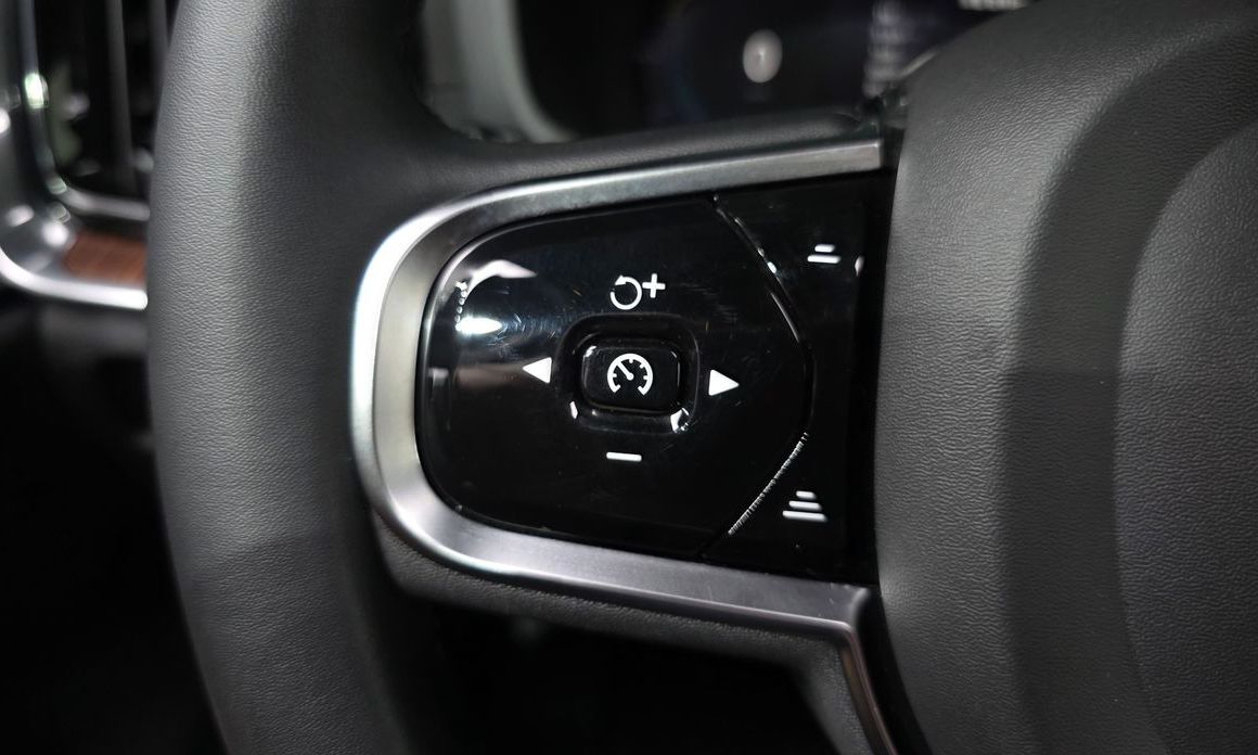 Volvo V60 2023