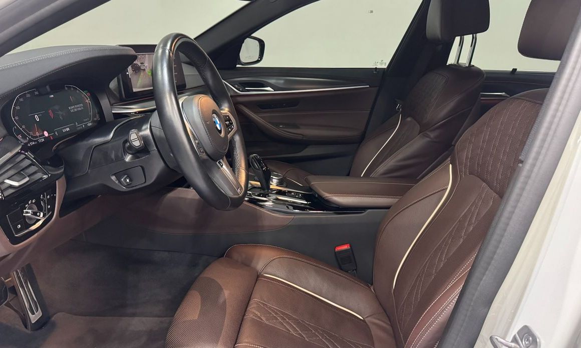 BMW 5-Series 2022