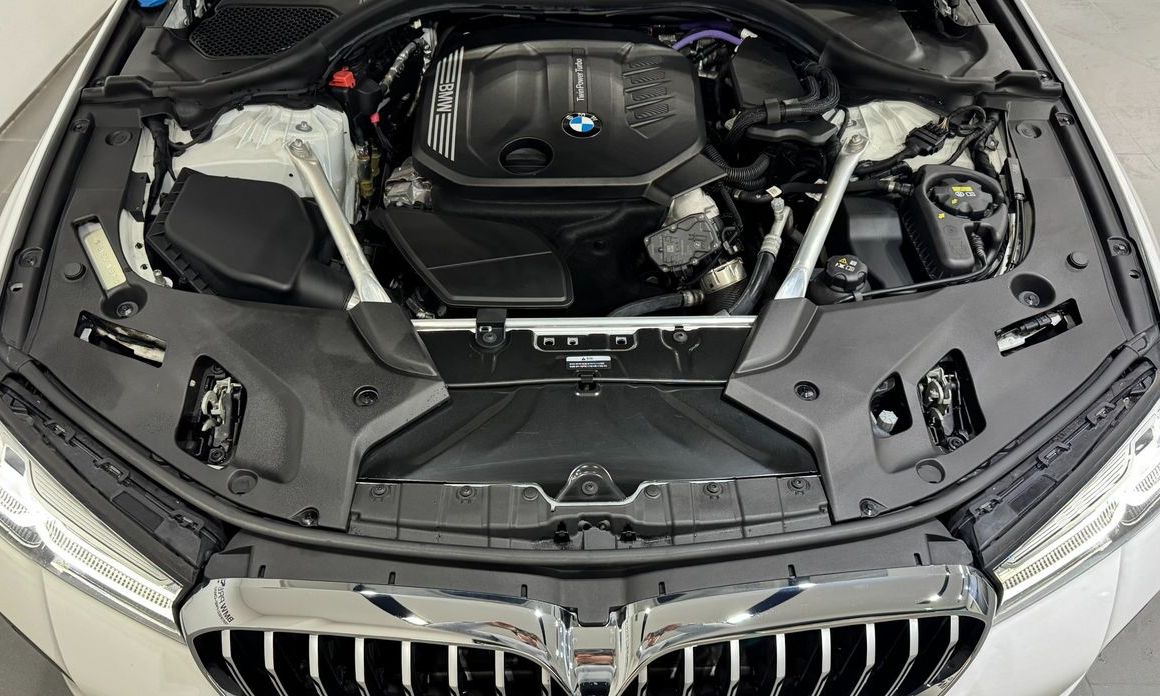 BMW 5-Series 2022