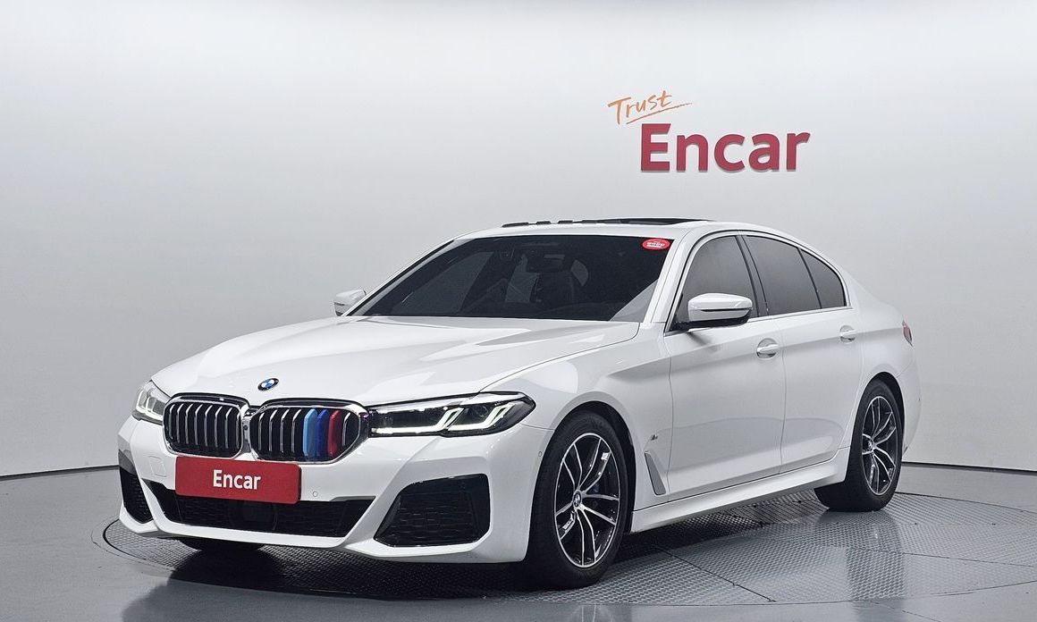 BMW 5-Series 2023