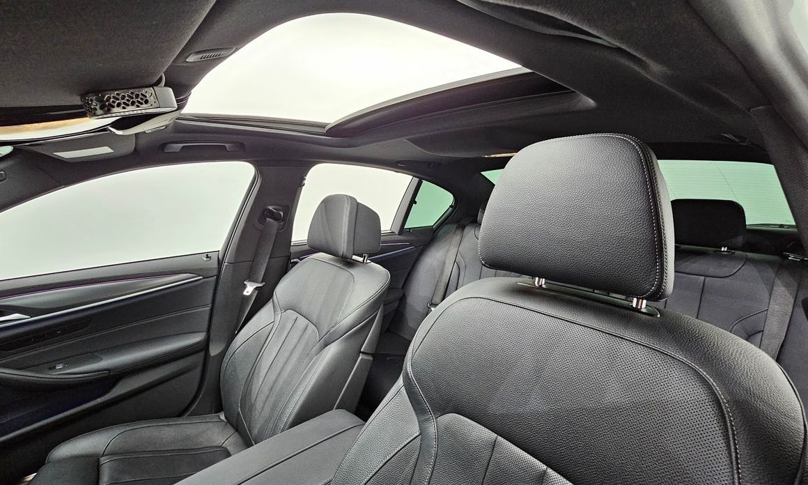 BMW 5-Series 2023