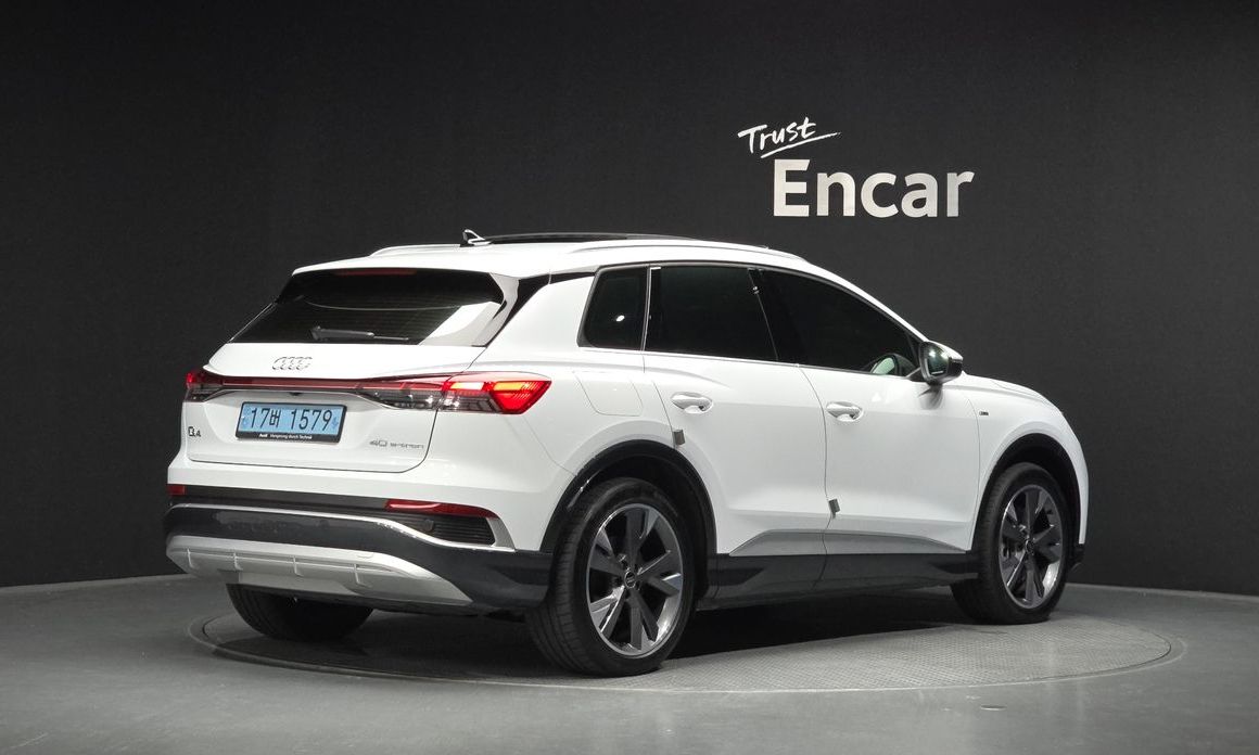 Audi Q4 e-tron 2023