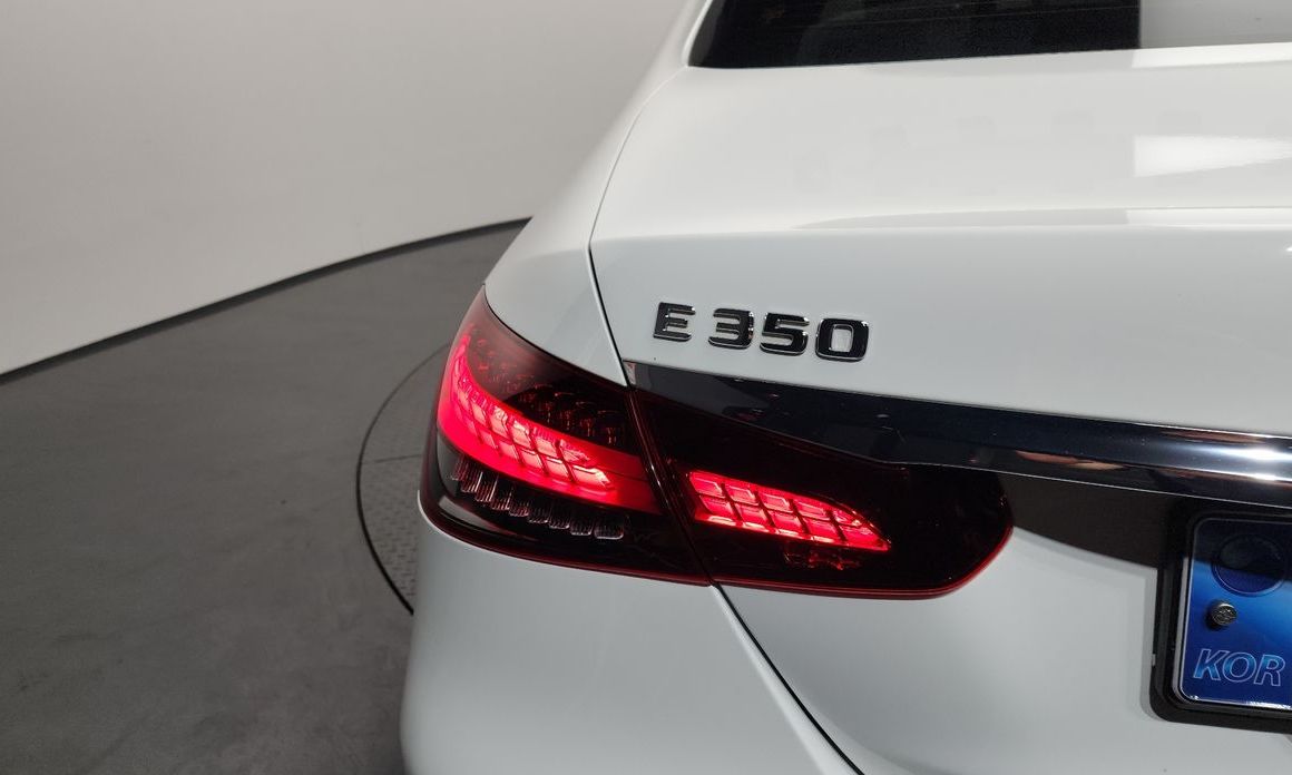 Mercedes-Benz E-Class 2022