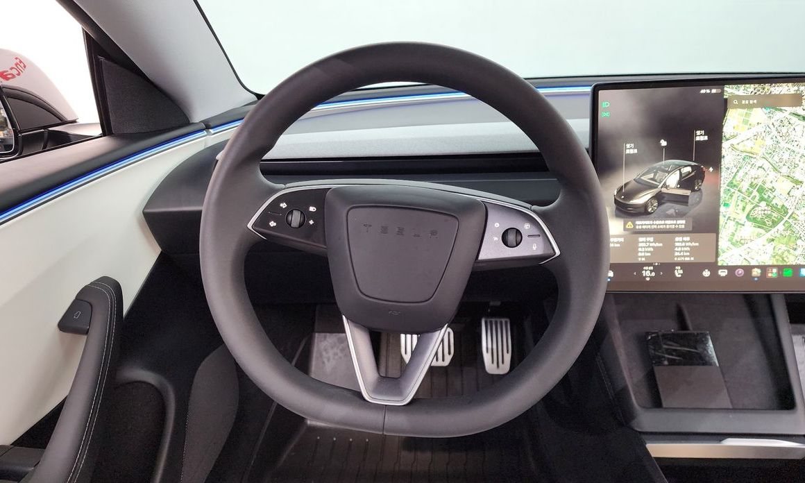 Tesla Model 3 2024