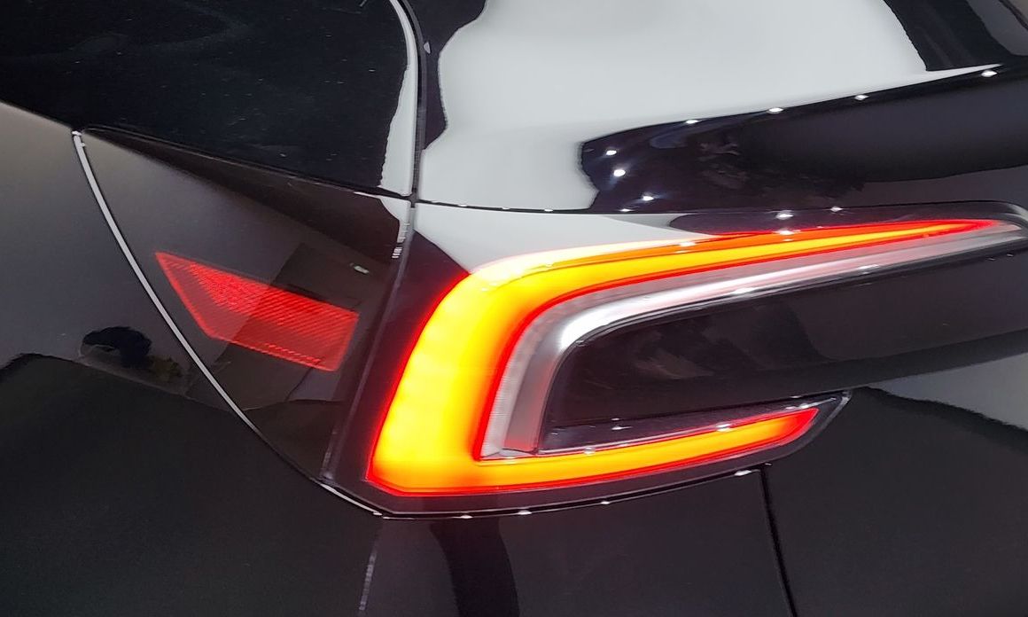 Tesla Model 3 2024