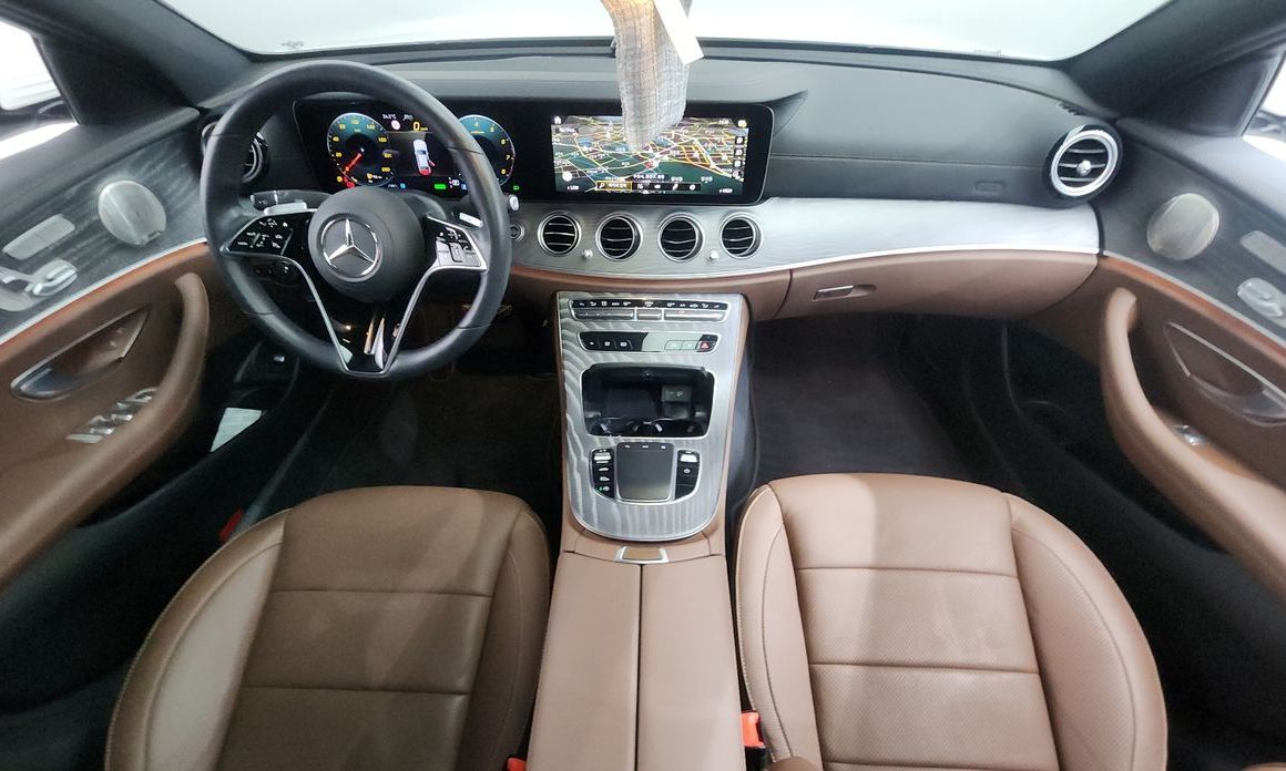 Mercedes-Benz E-Class 2022