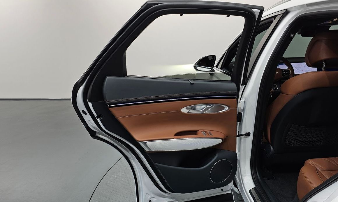Genesis GV70 2025