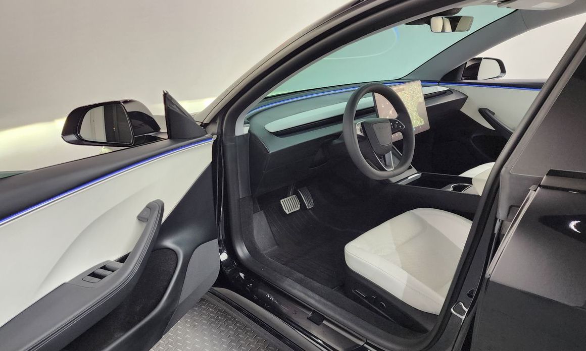 Tesla Model 3 2024