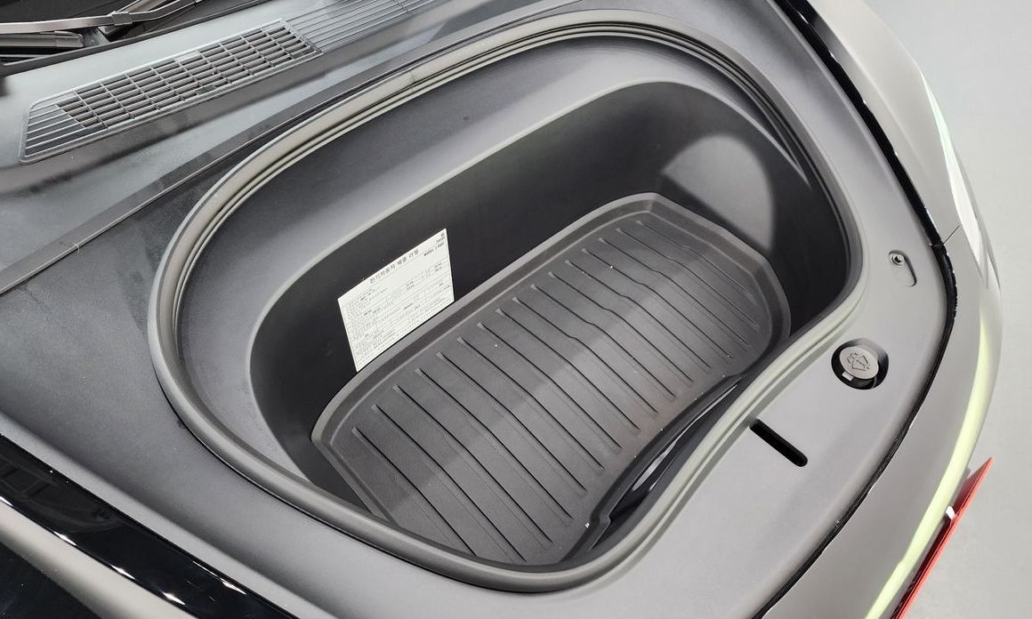 Tesla Model 3 2024