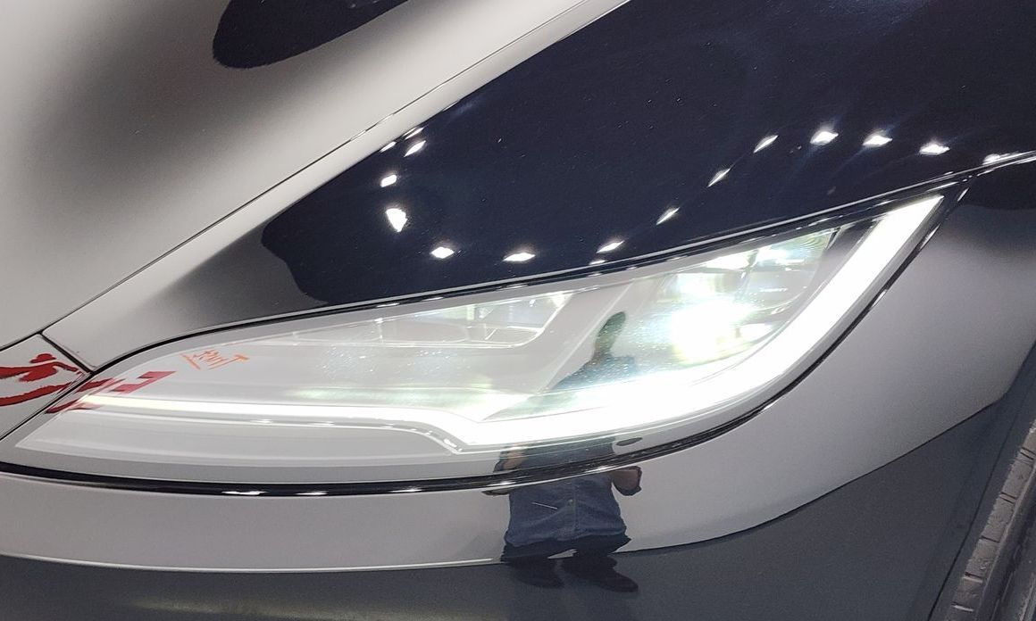 Tesla Model 3 2024