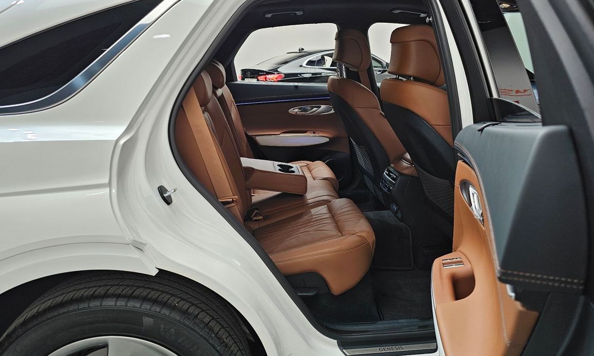 Genesis GV70 2025