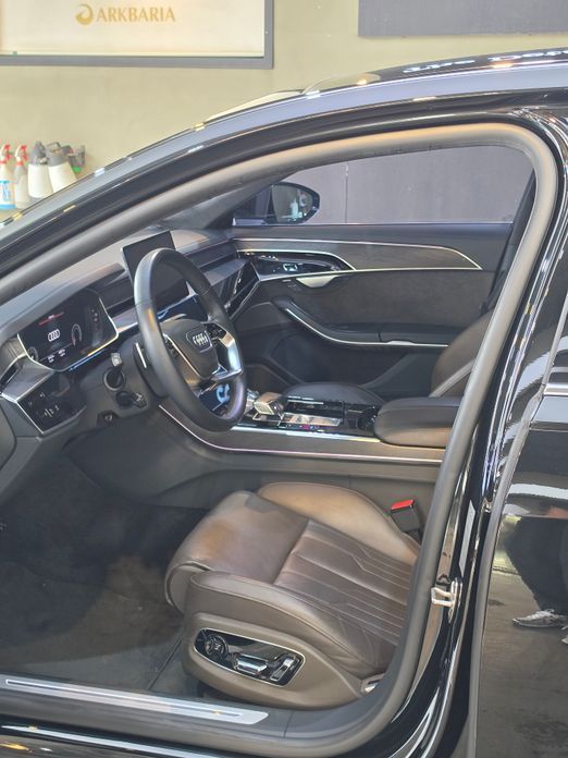 Audi A8 2021