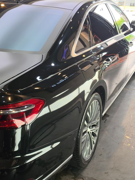 Audi A8 2021
