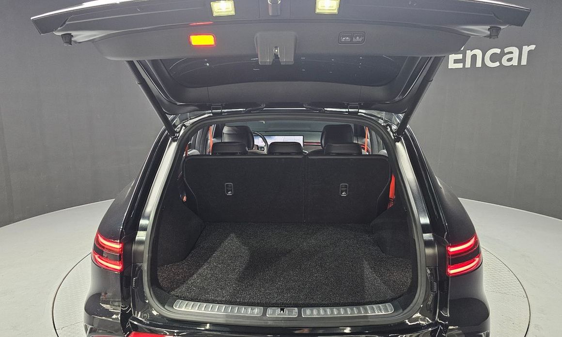 Genesis GV70 2025