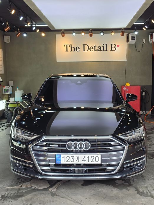 Audi A8 2021