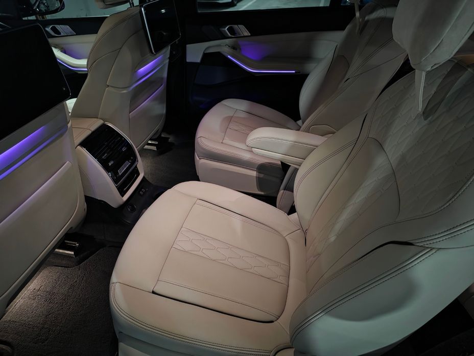 BMW X7 2021