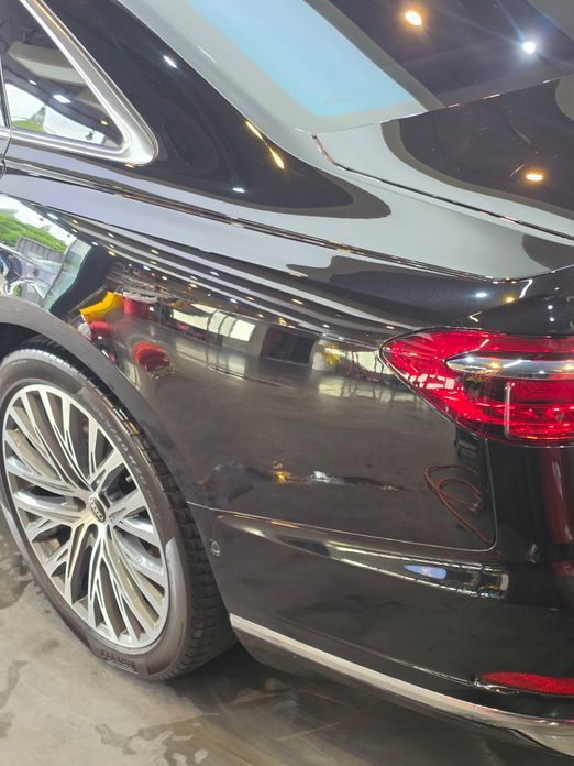 Audi A8 2021