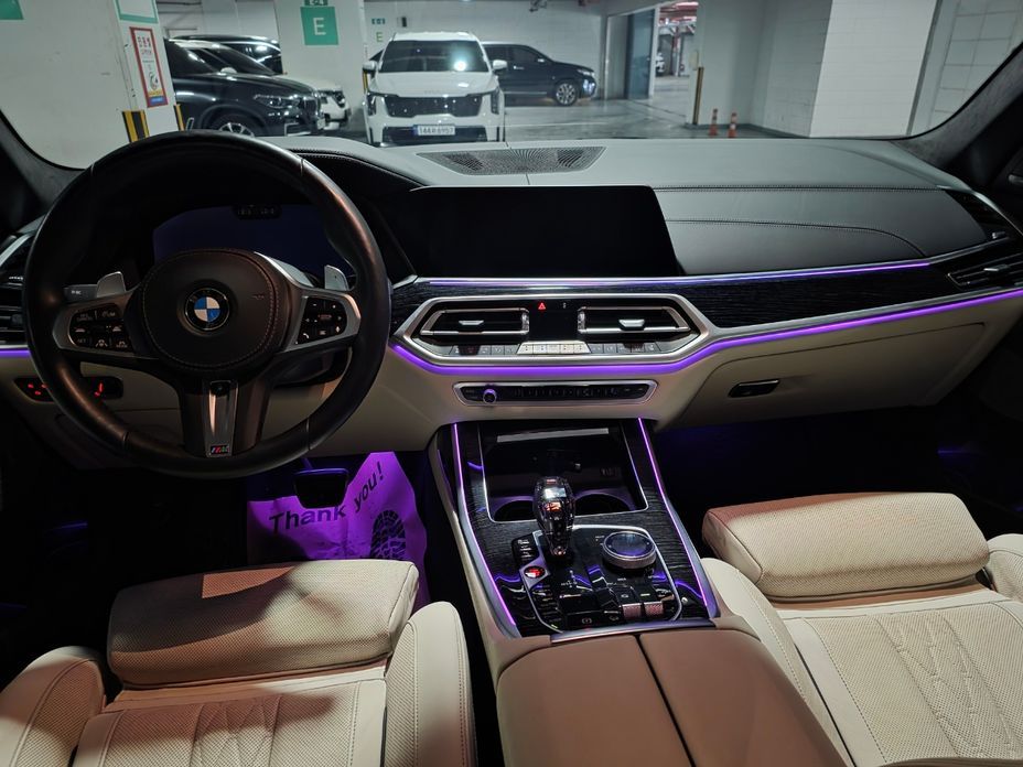 BMW X7 2021