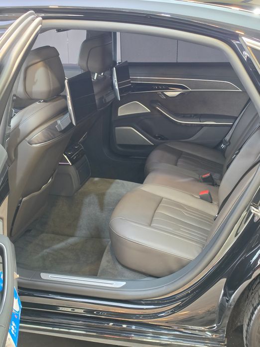 Audi A8 2021