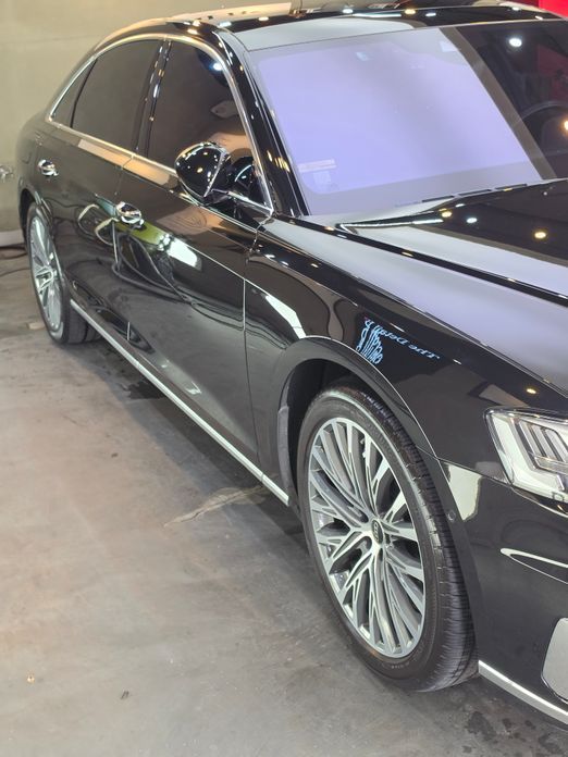 Audi A8 2021
