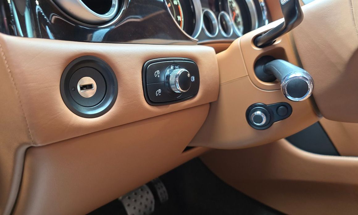 Bentley Flying Spur 2017