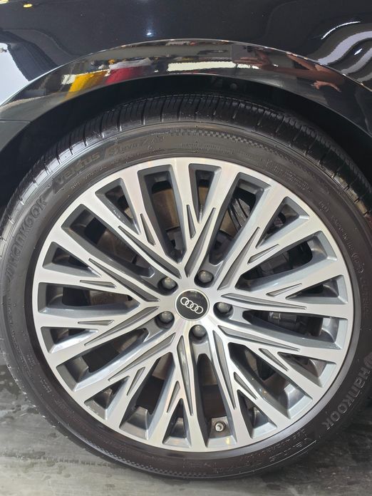 Audi A8 2021