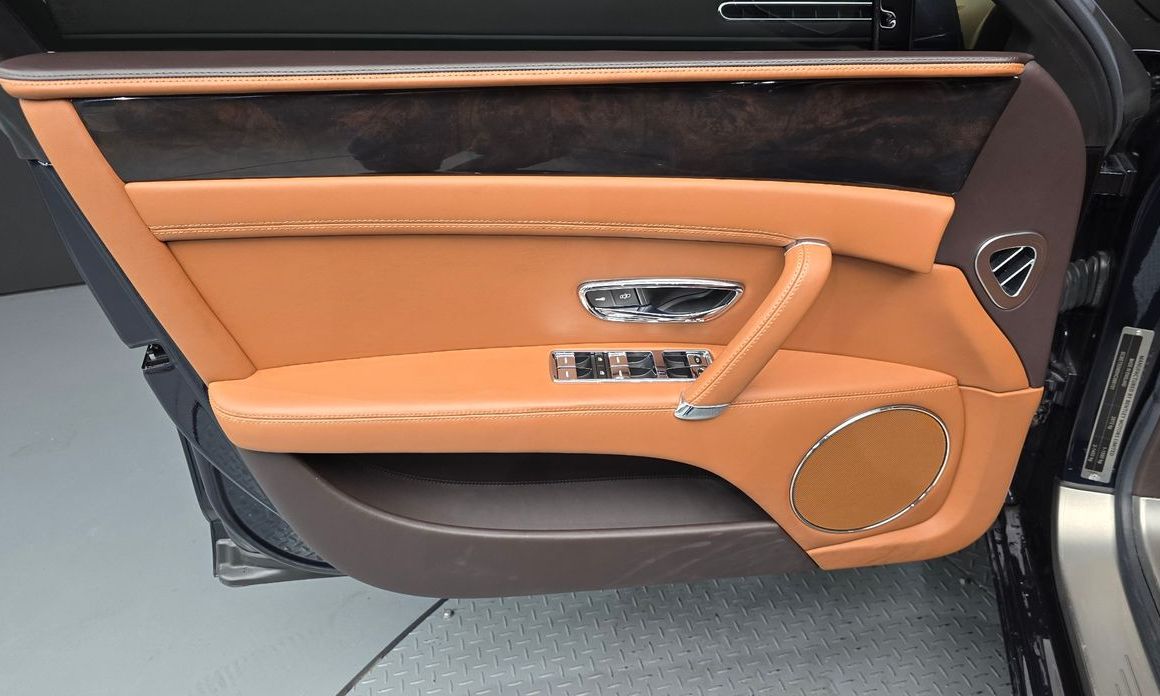 Bentley Flying Spur 2017