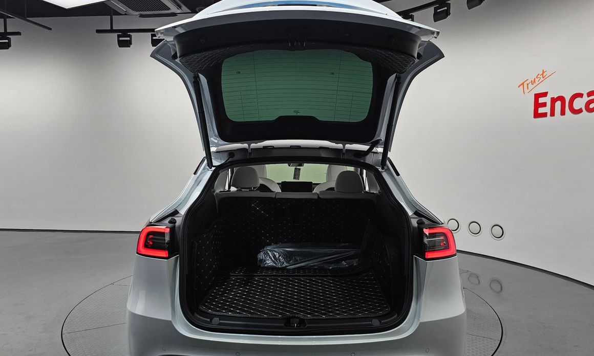 Tesla Model Y 2022