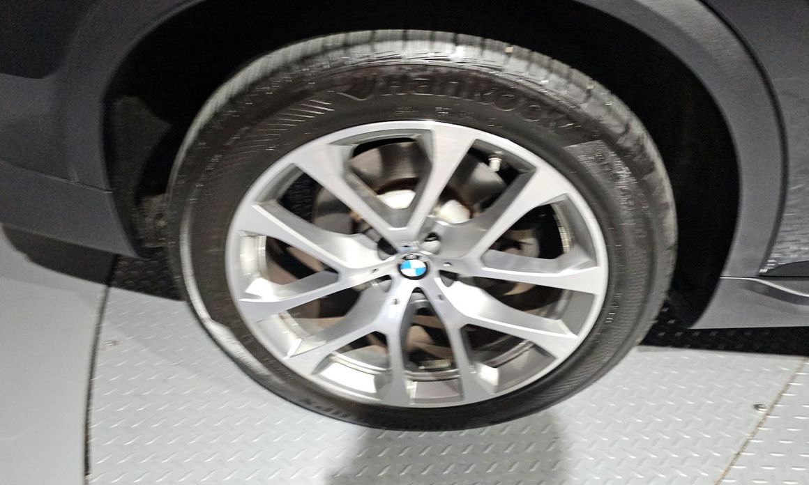 BMW X5 2024