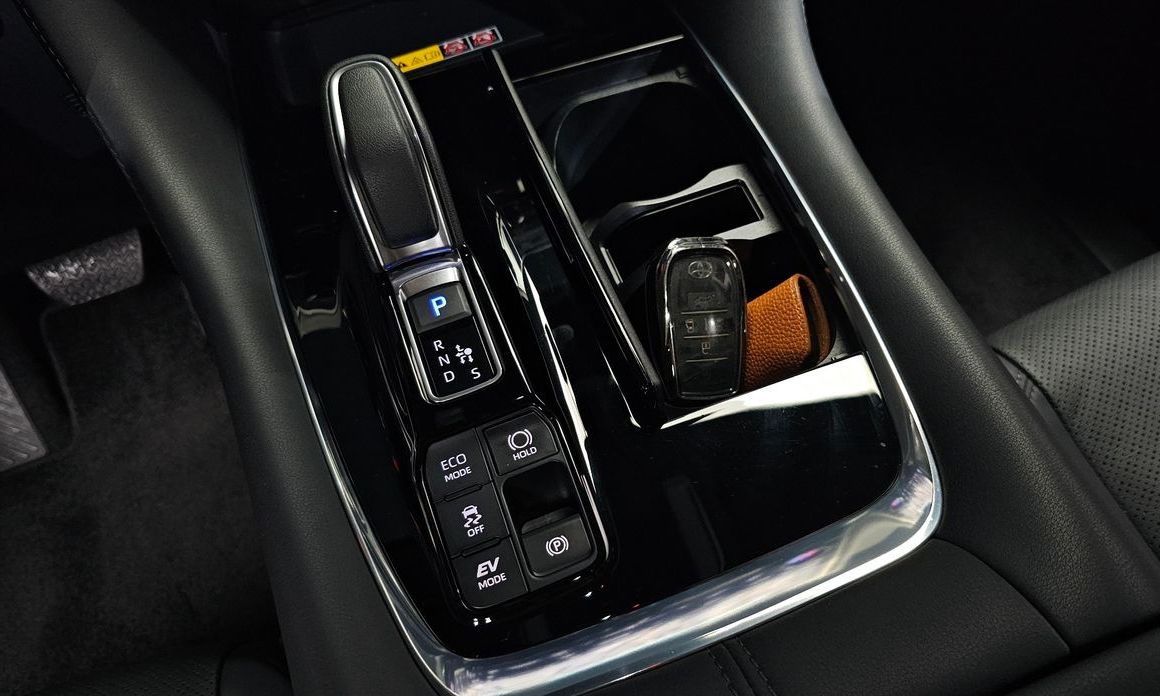 Toyota Alphard 2024
