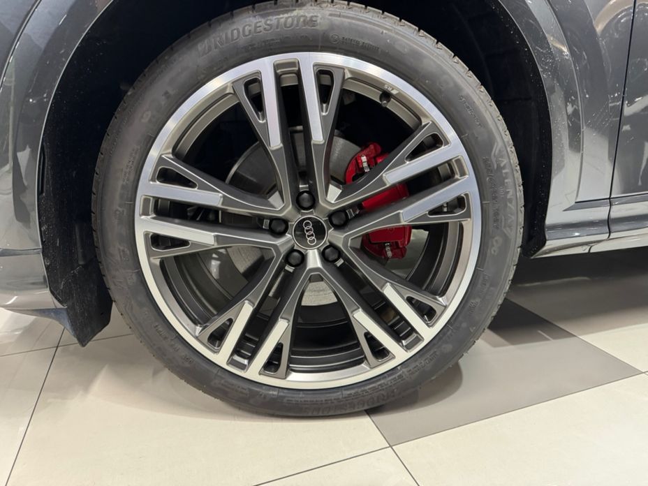 Audi Q5 2025