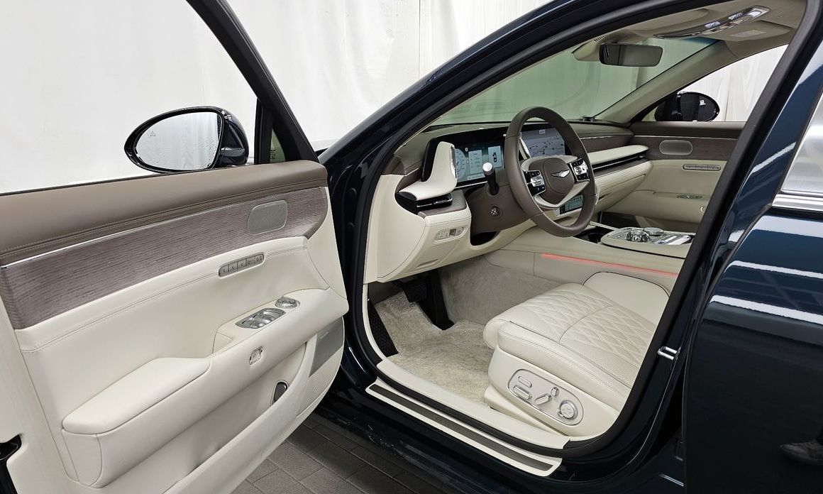 Genesis G90 2024